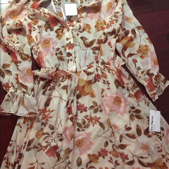 EN Focus Maxi Dress - Picture 2 of 6